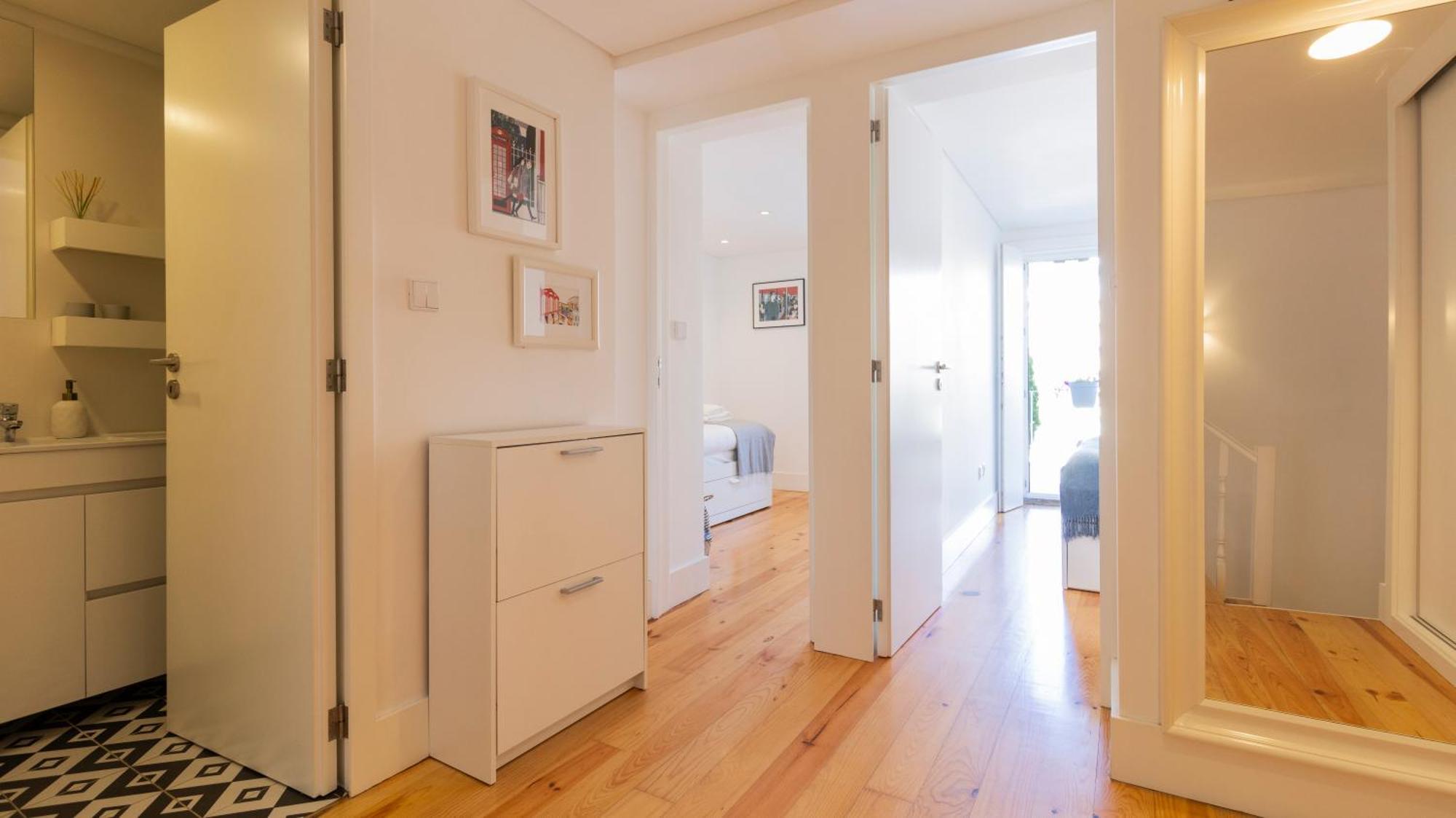 City Center Duplex W Patio By Lovelystay 포르투 외부 사진
