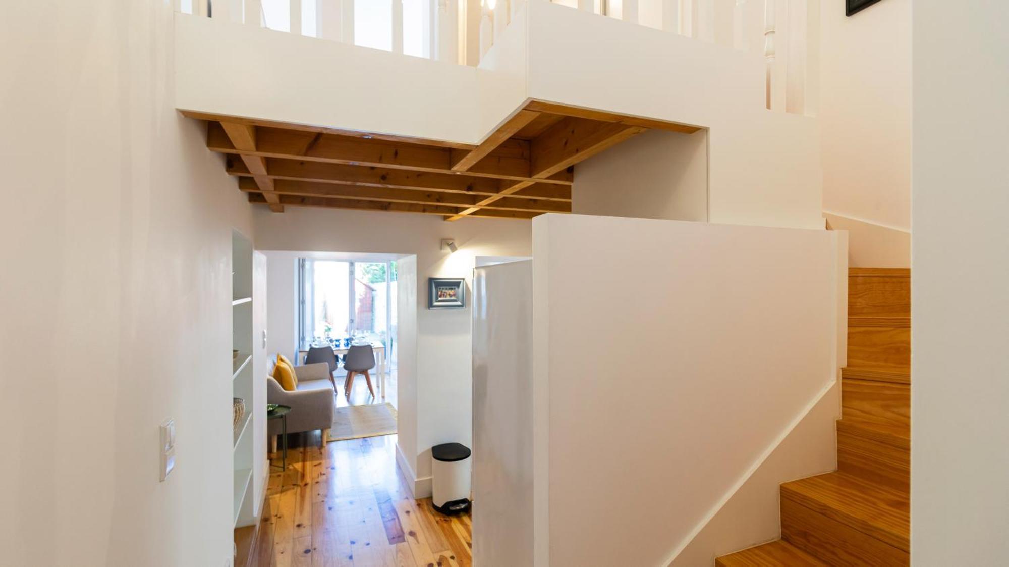City Center Duplex W Patio By Lovelystay 포르투 외부 사진