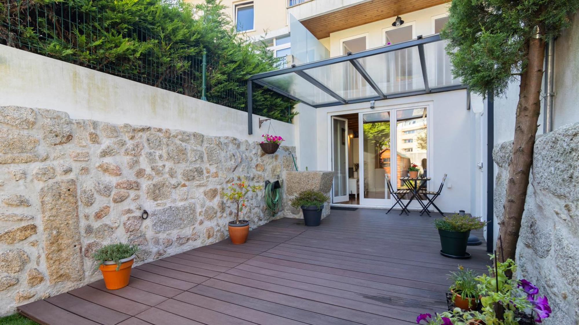 City Center Duplex W Patio By Lovelystay 포르투 외부 사진