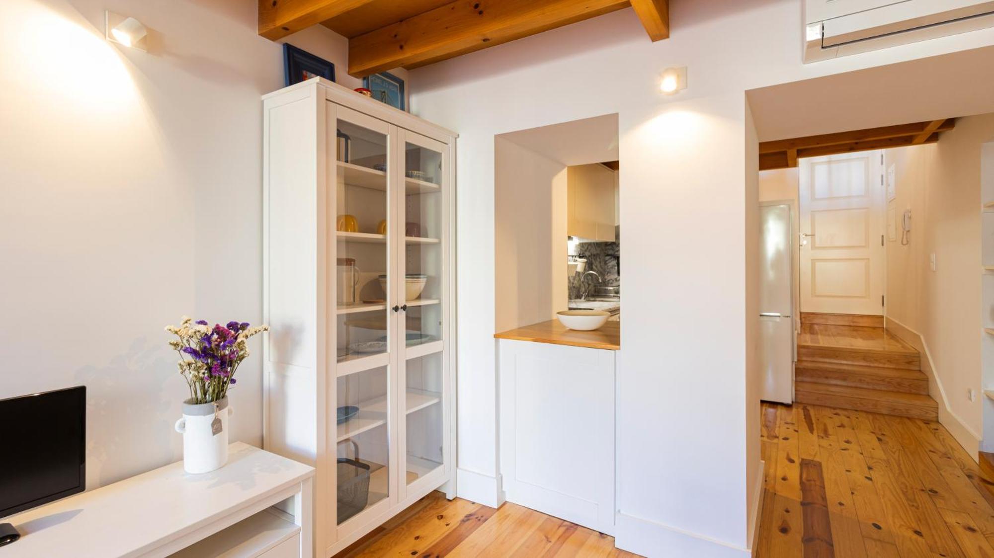 City Center Duplex W Patio By Lovelystay 포르투 외부 사진